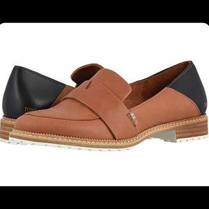 COPY - TOMS Mallory flats hazel leather